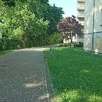 Appartamento Quiet And Spacious With Garage Option