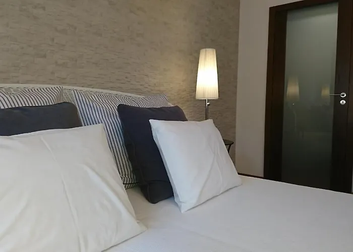 Quiet And Spacious With Garage Option *