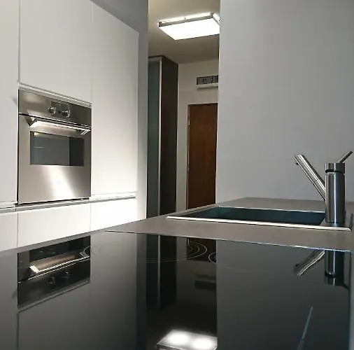 Quiet And Spacious With Garage Option *