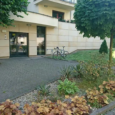 Quiet And Spacious With Garage Option Apartament Kraków