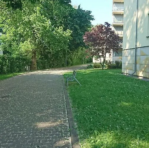 Apartament Quiet And Spacious With Garage Option