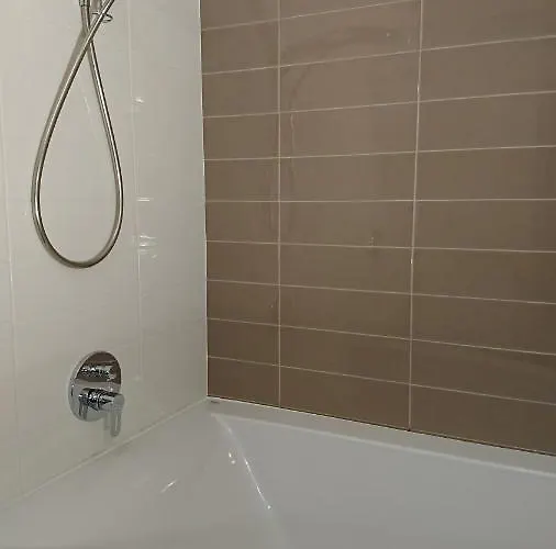 Apartament Quiet And Spacious With Garage Option